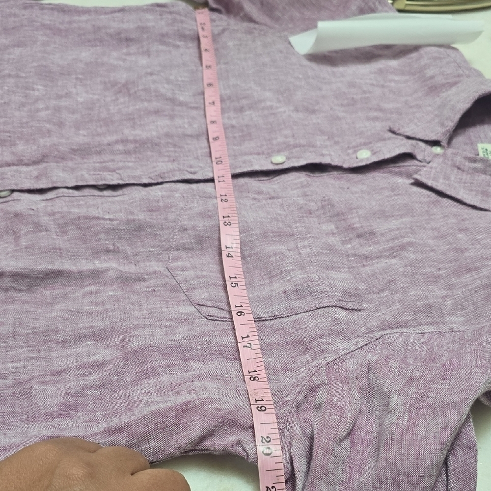L.L. Bean Men's Button-Down Shirt in Mauve - Picture 7 of 7